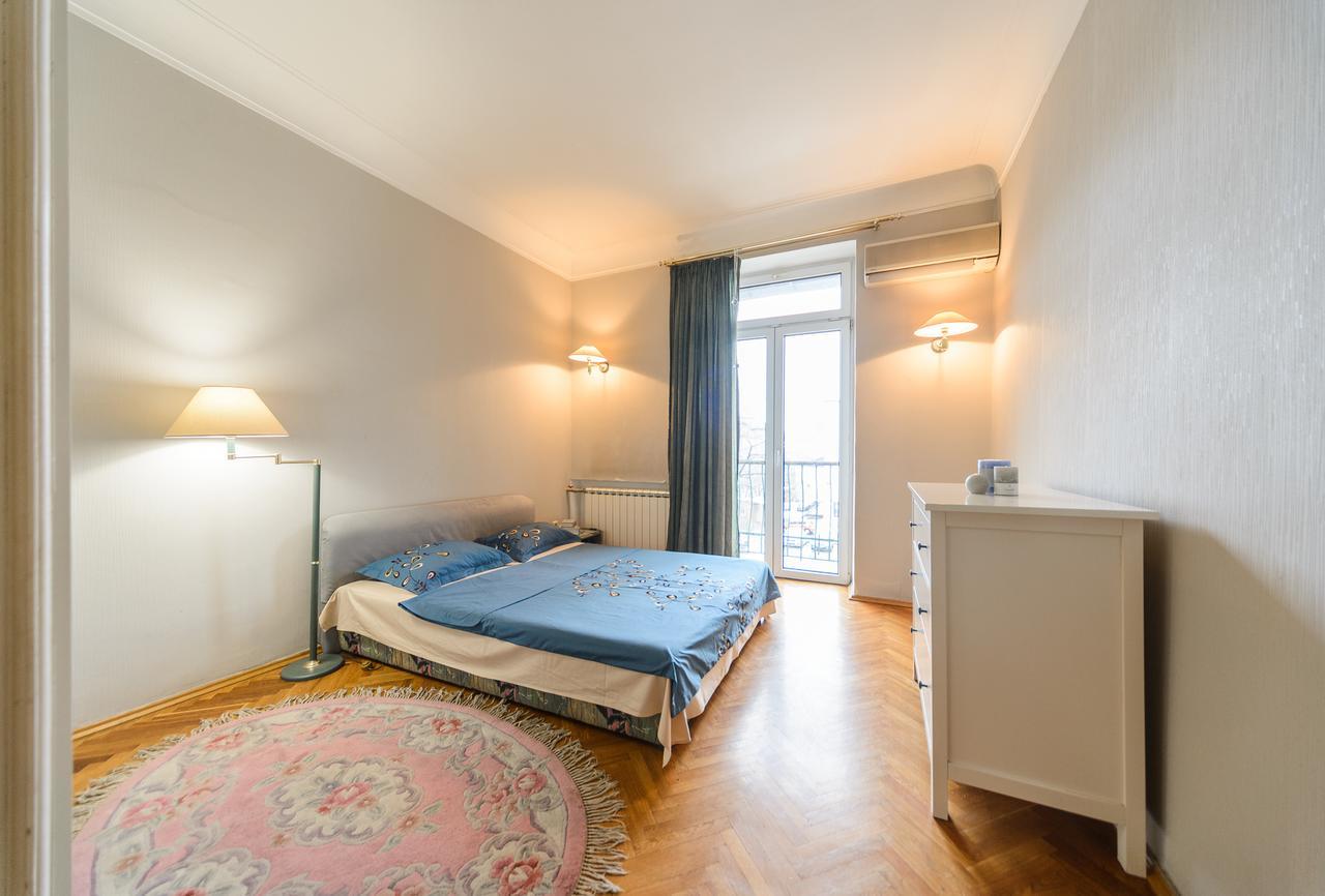 Apartment Near Olympic Stadium Κίεβο Εξωτερικό φωτογραφία