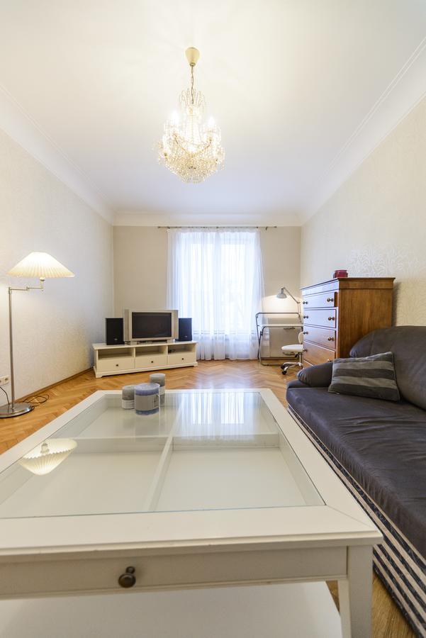 Apartment Near Olympic Stadium Κίεβο Εξωτερικό φωτογραφία